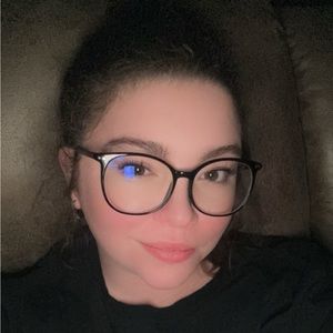 Meet your Posher, Kaitlyn